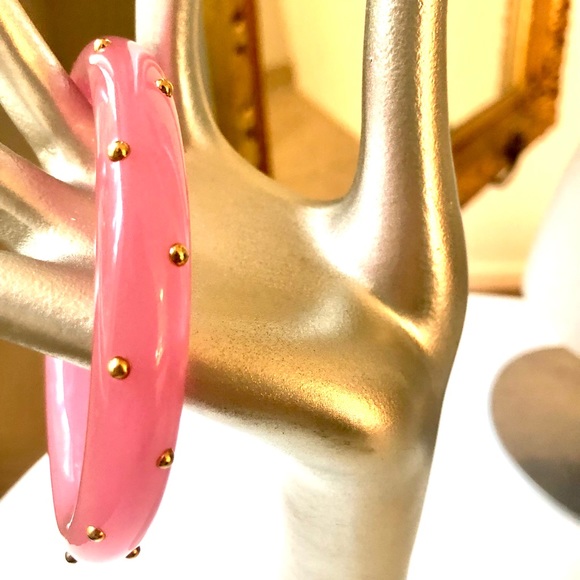 Vintage Pink Lucite KENNETH LANE Bangle Bracelet - Picture 15 of 15